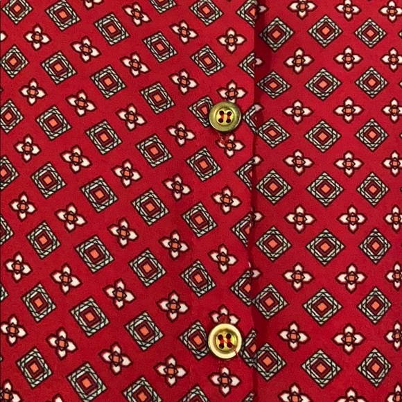 Unique top with cut-out design on the upper back —so cute! - Picture 4 of 13